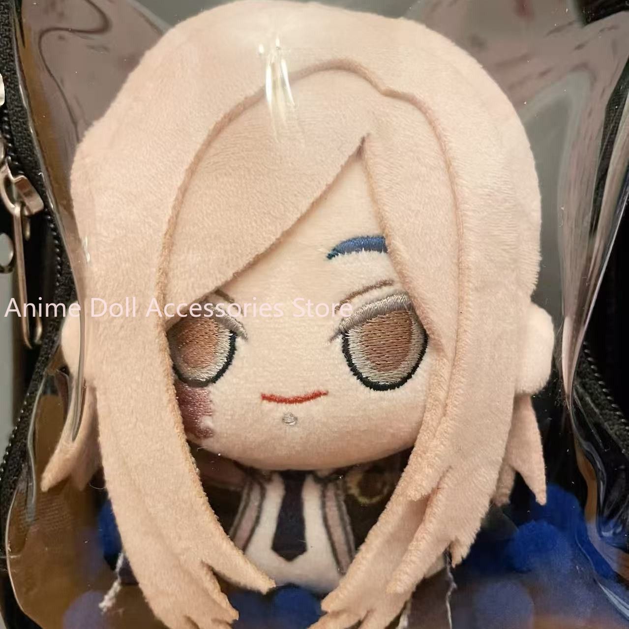 دمية قطنية محشوة على شكل شخصية - مراجعة Free Anime Merchandise وسعره